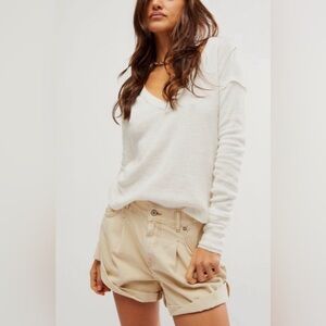 We The Free Sail Away Solid long sleeve Tee. Light ivory Size XL EUC